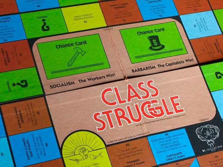 En 1978, durante la presidencia del demócrata Jimmy Carter, Bertell Ollman inventó un juego que pretendía convertirse en la antípoda del “egoísta” “Monopoly”, denominándolo “Class Struggle” (“Lucha de Clases”)