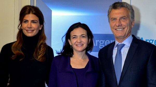 La primera Dama, el presidente Mauricio Macri y la directora operativa de Facebook, Sheryl Sandberg
