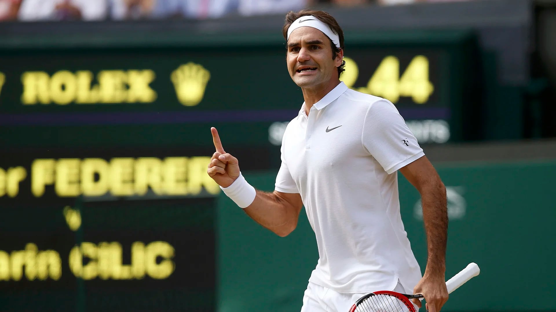 Federer festeja la victoria (Reuters)
