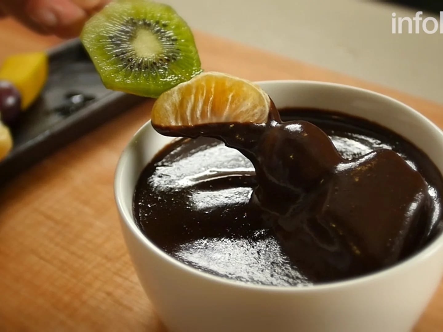 Fondue de chocolate negro súper fácil - Infobae
