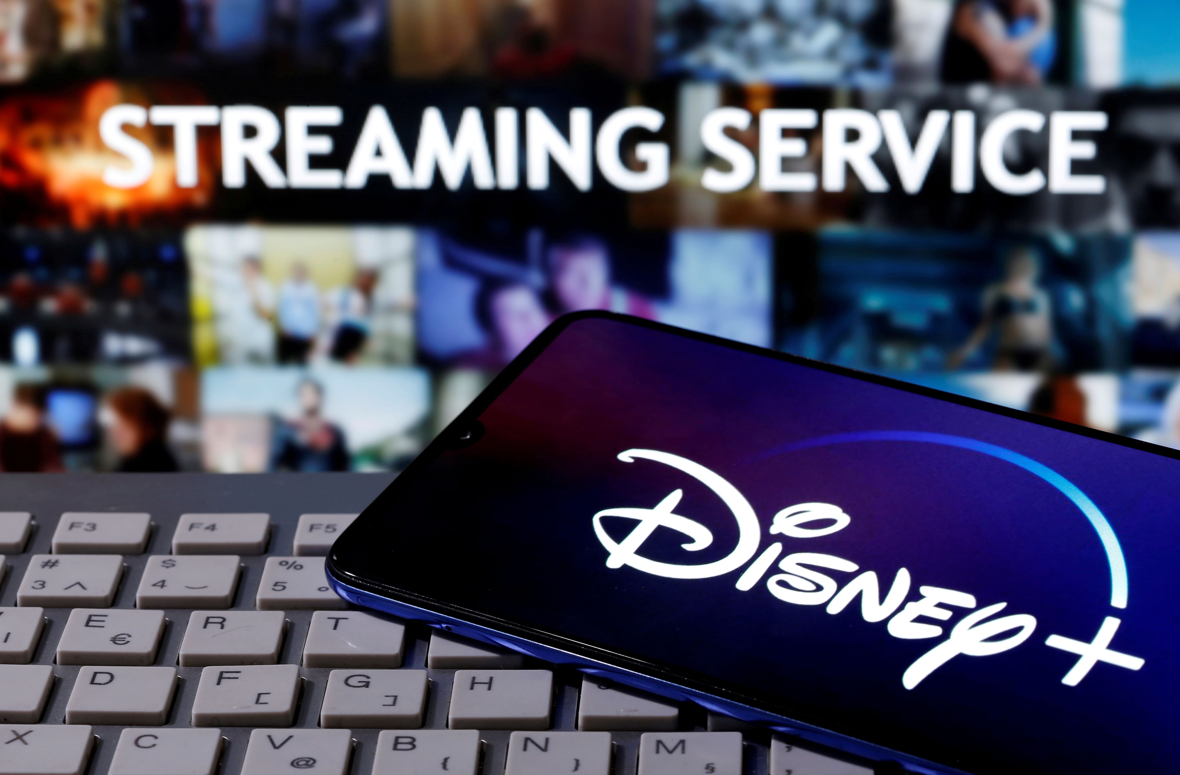 Una vez que se tenga acceso a la conexión de red móvil, los usuarios podrán proyectar videos desde cualquoier servicio streaming en tanto haya disponibilidad de datos. (REUTERS/Dado Ruvic)