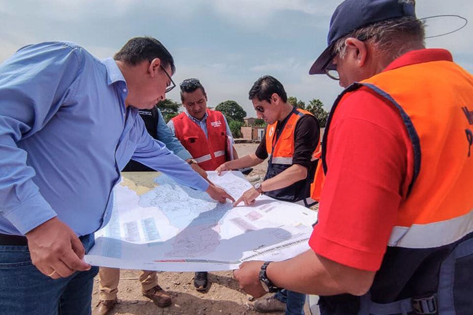 Trabajos se realizan para evitar mayor desastre en el río Chillón.