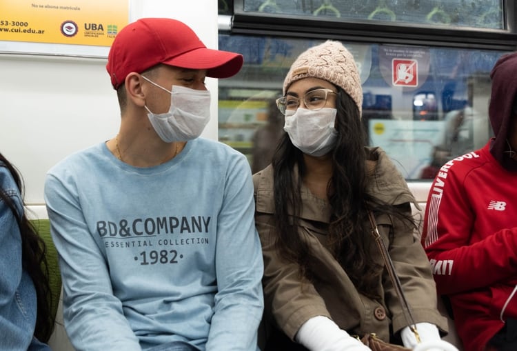 El uso del barbijo ya era obligatorio para los usuarios del transporte público.