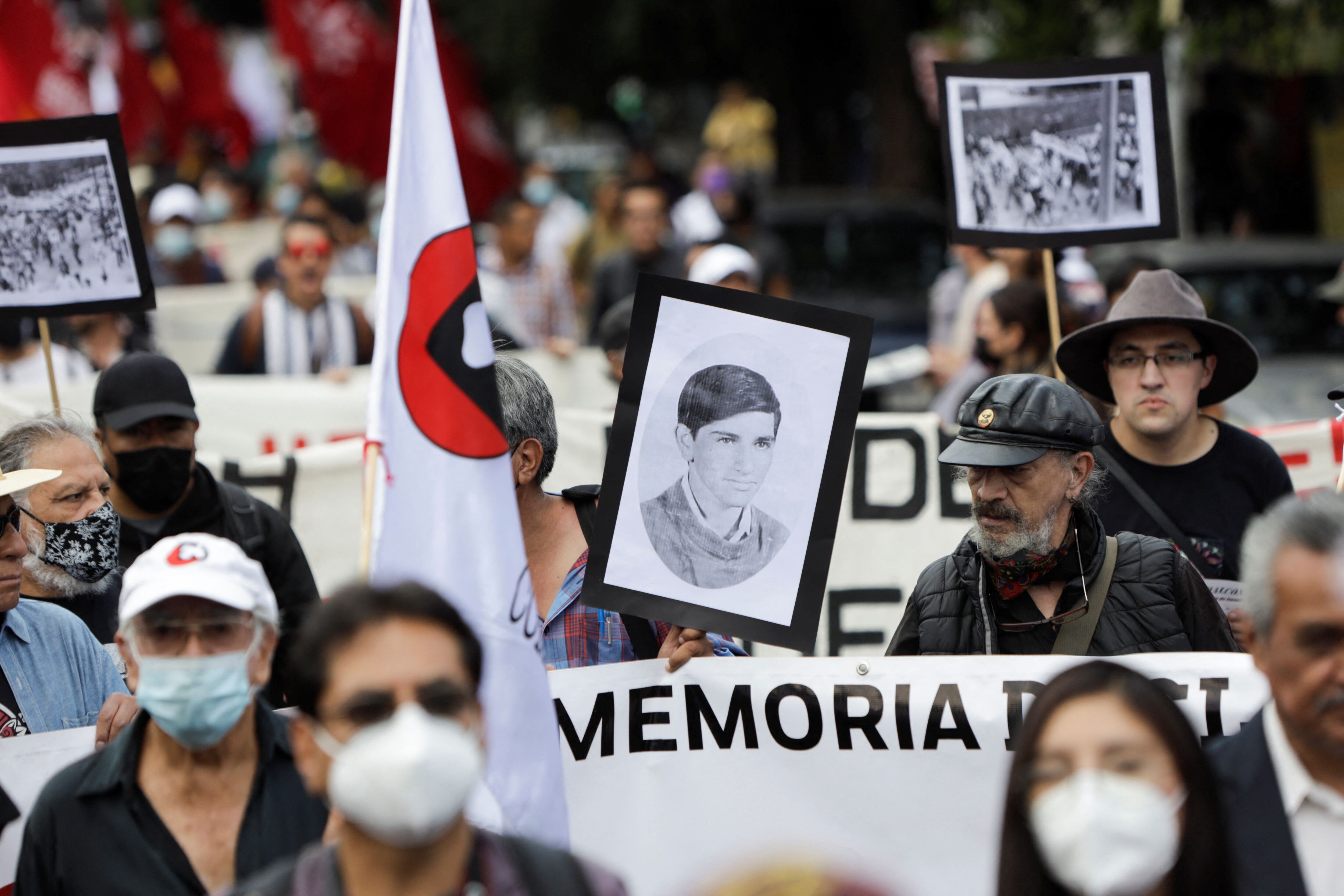 Manifestantes conmemoraron el 52 aniversario del Halconazo. REUTERS/Luis Cortes