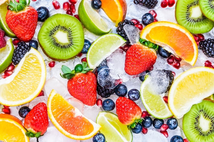 La fruta se puede comer en cualquier momento y es el colon donde las frutas producen gas (Foto: Shutterstock/Leonori)