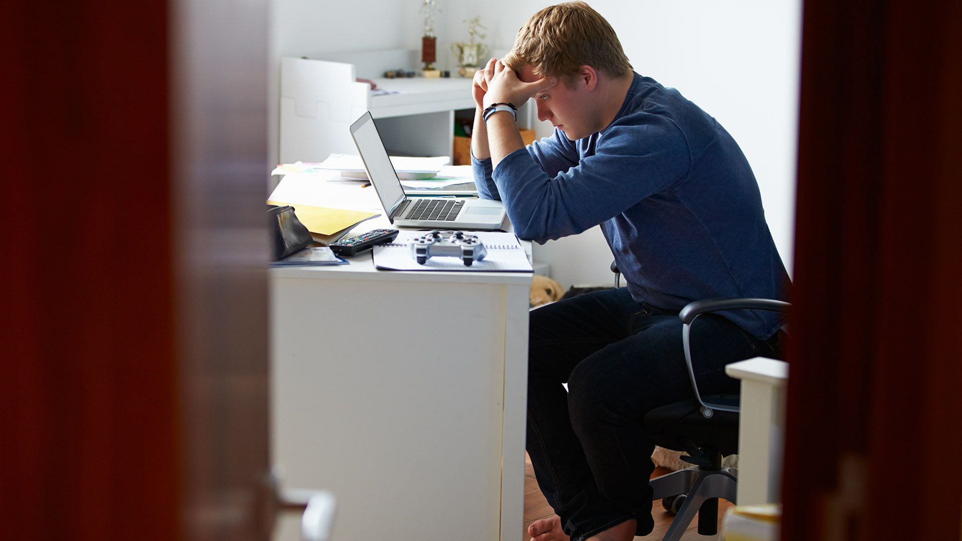 Se estima que el 5% de los adultos en el mundo padecen depresión. Pero el estigma que rodea a la enfermedad interfiere en la consulta médica y el acceso al tratamiento a tiempo (iStock)