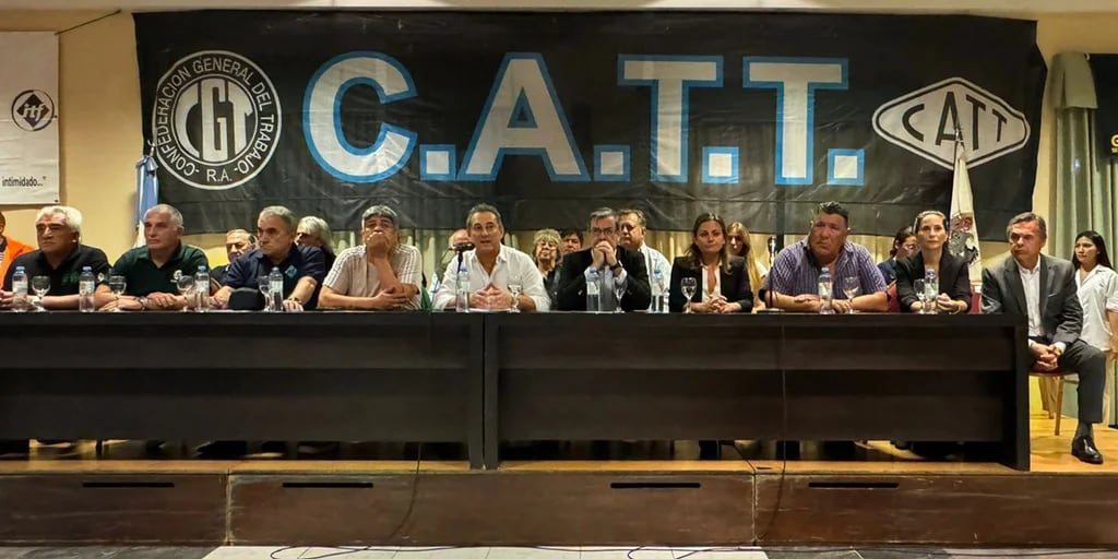 El abogado que embargó la Fragata Libertad le reclamó USD 10 millones a La Rioja por entrar en default