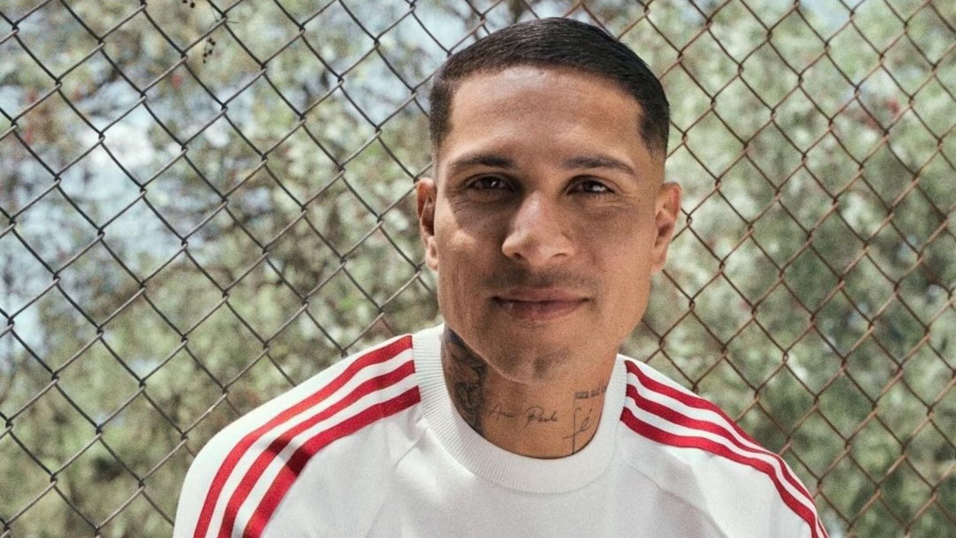 Paolo Guerrero cumplió 40 años enfocado en seguir en actividad. - Crédito: Adidas.