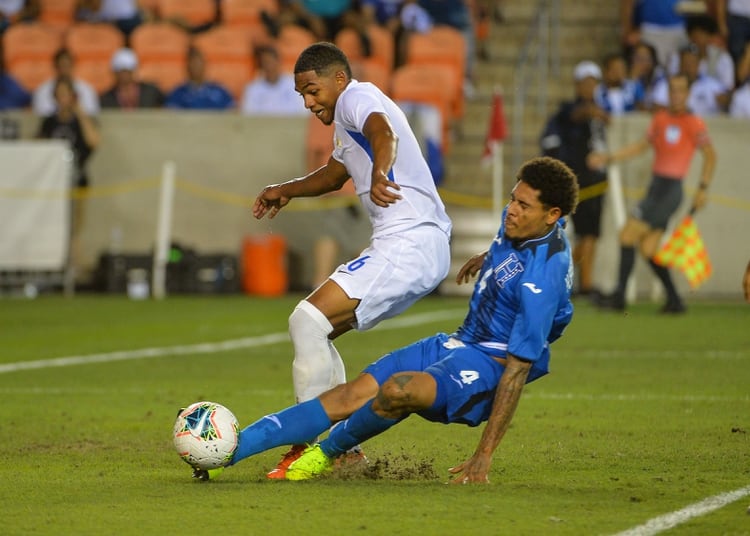 Henry Figueroa es jugador de la selección de Honduras y de la Liga Deportiva Alajuelense de Costa Rica (Shutterstock) 