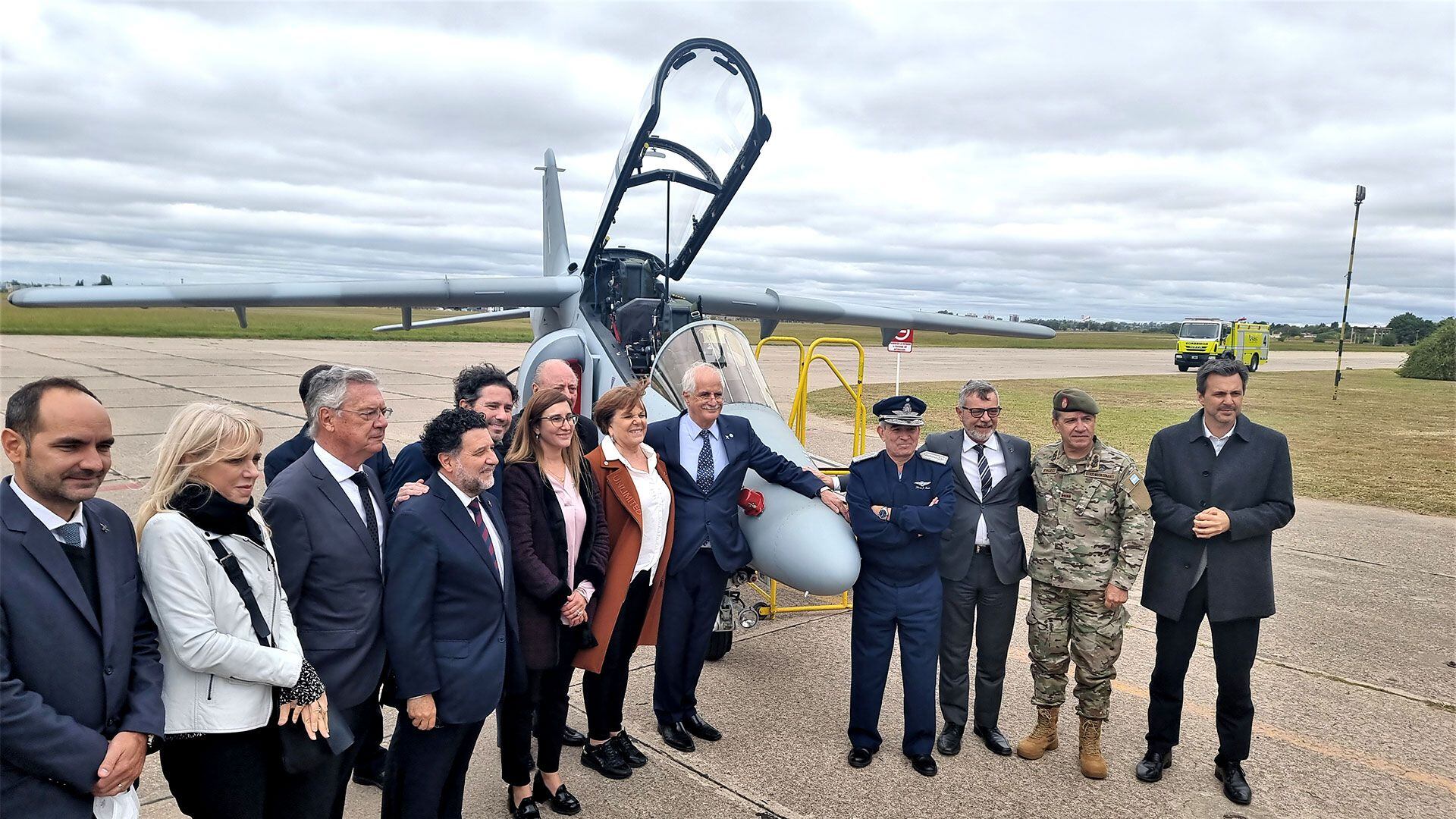 entrega aviones pampa fadea 2022 jorge taiana mirta iriondo