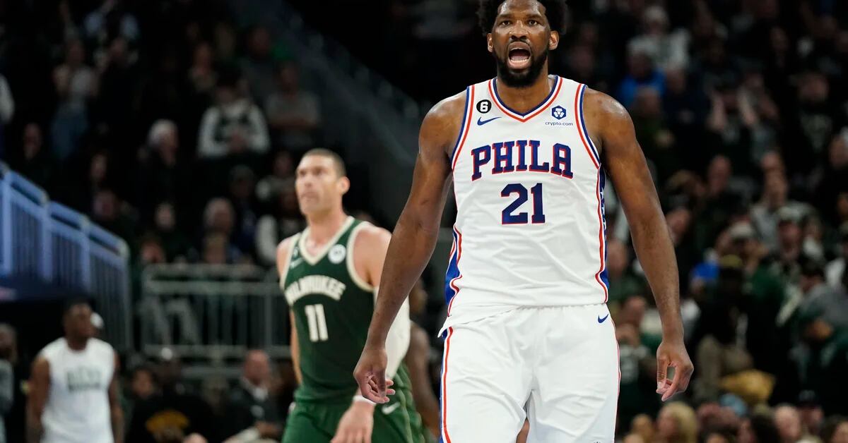 76ers come back and end streak against Bucks