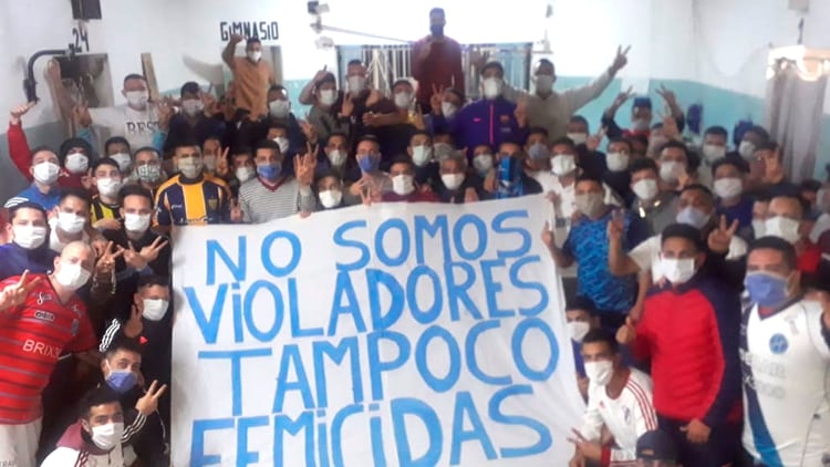 La protesta de los presos del penal de Devoto, al comienzo de la cuarentena obligatoria. 
