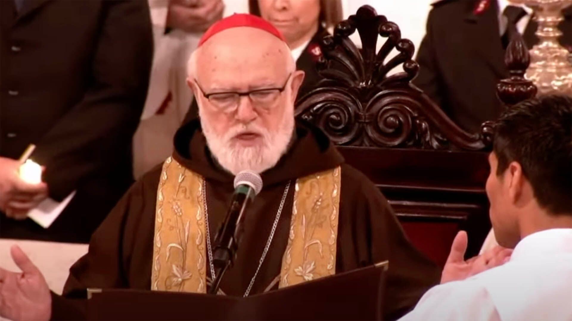 Arzobispo de Santiago llamó a entregar información sobre detenidos desaparecidos