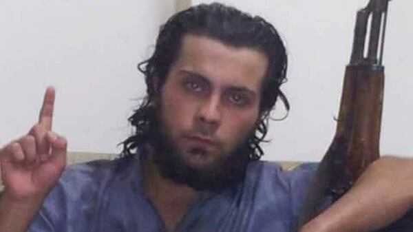 Ali Saqr asesinó a su madre en Raqqa  @Raqqa_SL 163