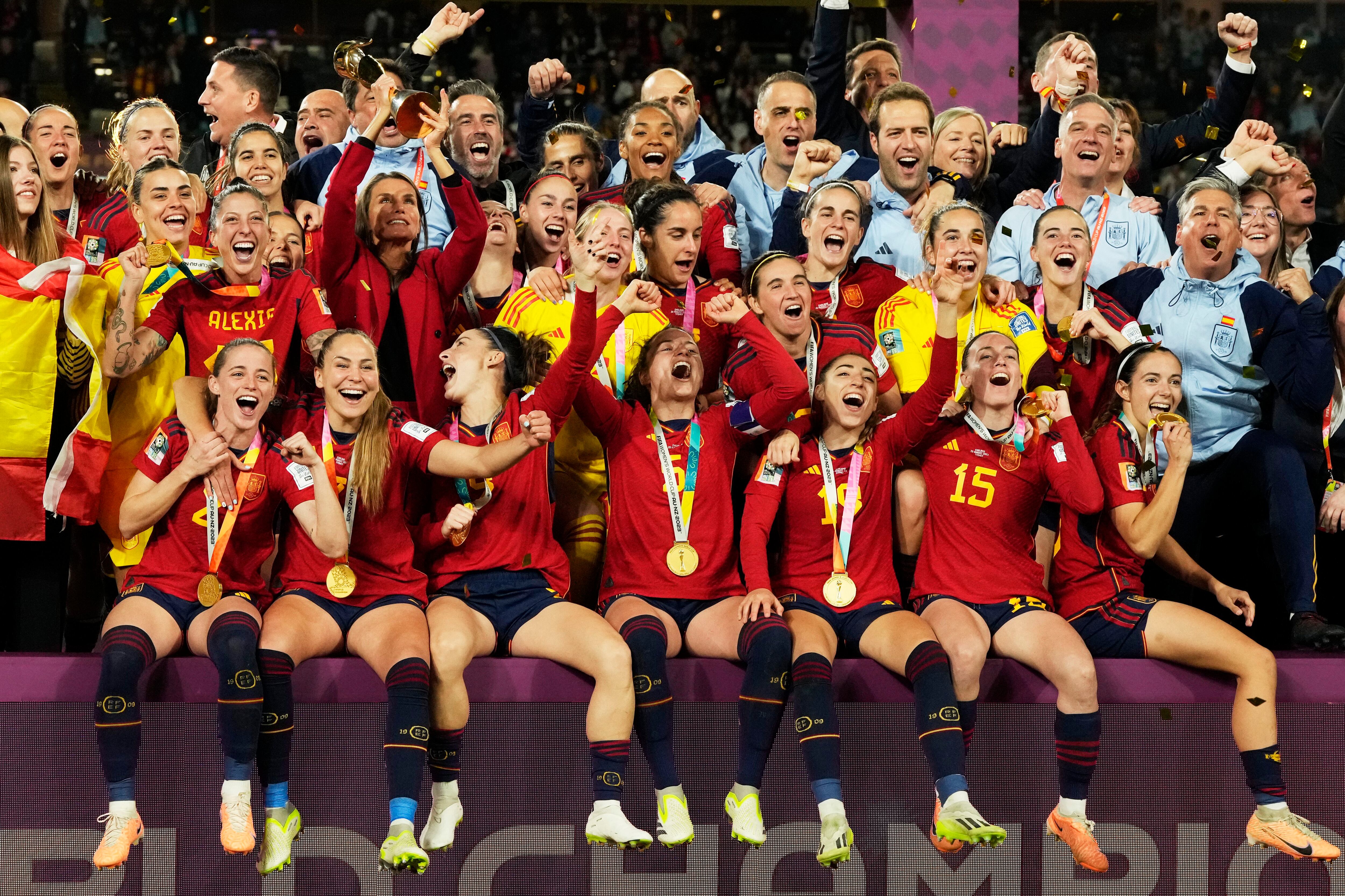 Las jugadoras de la selección española celebran su victoria en la final del Mundial (REUTERS).