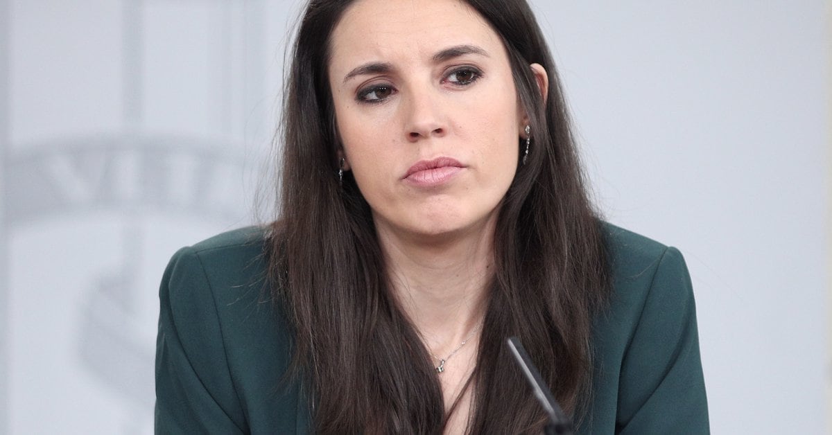 Irene Montero assures that she continues to watch Rocío Carrasco's documentary