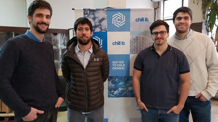 Los emprendedores Luciano Cismondi, Santiago Schmidt, Nicolás Kölliker Frers y Pablo Esteban Di Lorenzo, de izquierda a derecha (@chillit_tech)