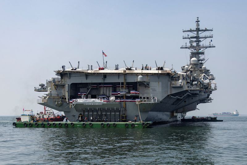 La Marina filipina indicó en un comunicado que estas maniobras tienen como objetivo “fortalecer más la cooperación internacional en defensa e impulsar un sistema internacional basado en las leyes”. (REUTERS)