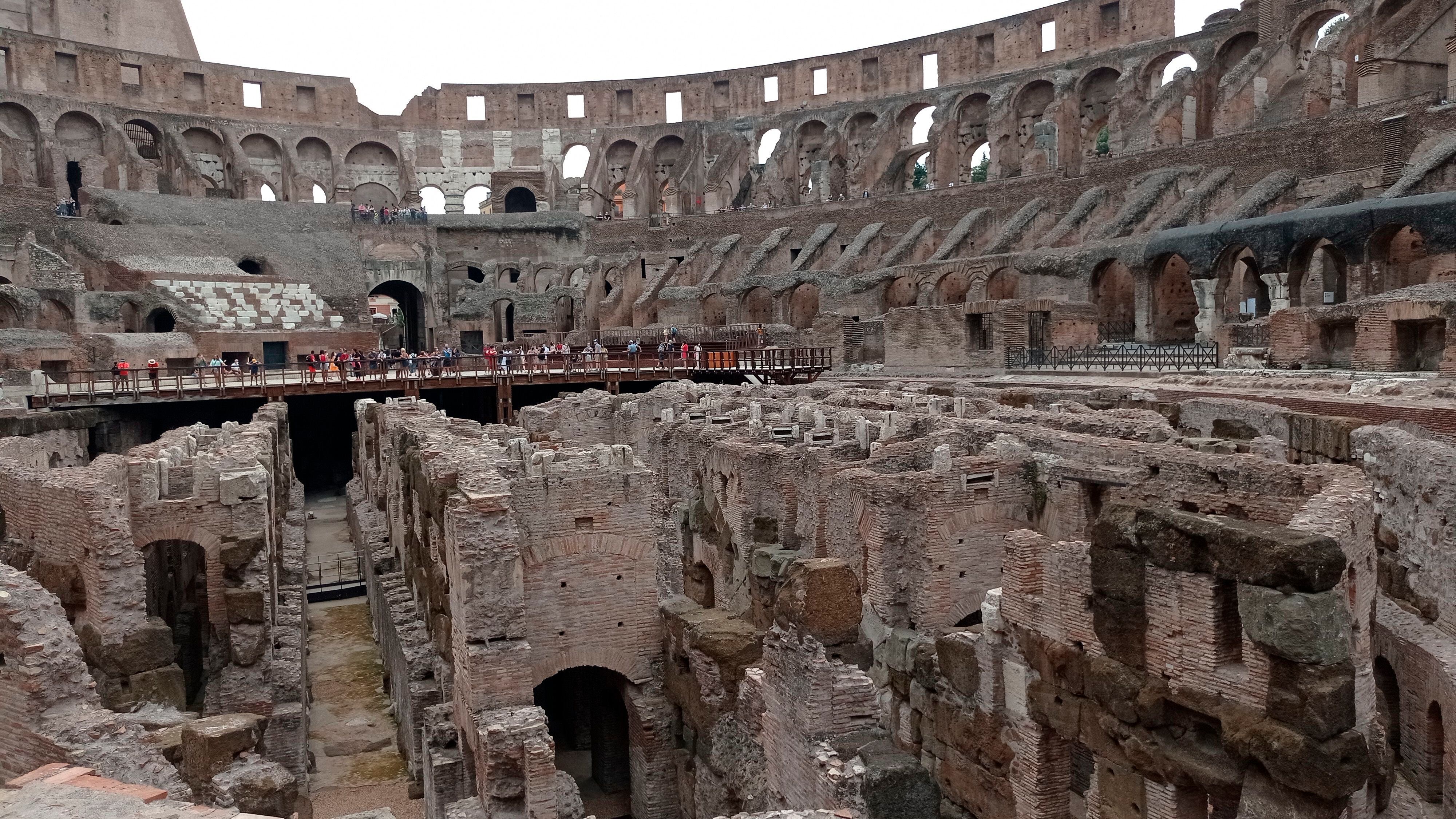 El Coliseo Romano contiene hormigón en los cimientos, los muros interiores y la estructura (Foto: EFE/Toni Conde) 