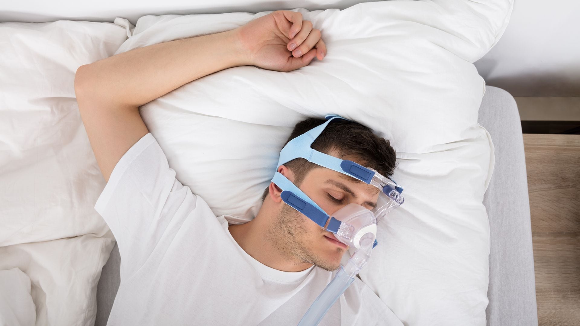 El doctor Jordi de Batlle, coautor de uno de los estudios, destacó los sorprendentes beneficios del tratamiento CPAP en pacientes con apnea del sueño
(Getty)