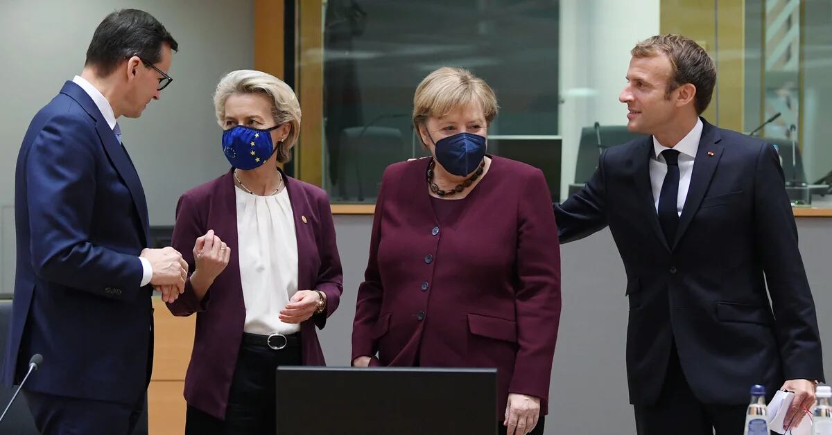 Polen steht der EU gegenüber, während Deutschland und Frankreich versuchen, den Polexit zu vermeiden