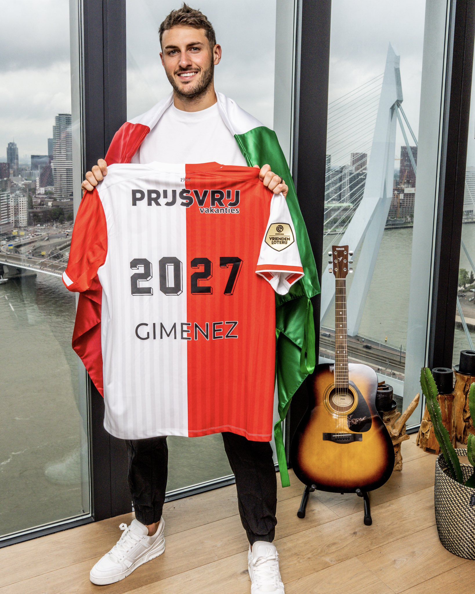 Santiago Giménez continuará su éxito en el Feyenoord (Twitter/@Feyenoord)