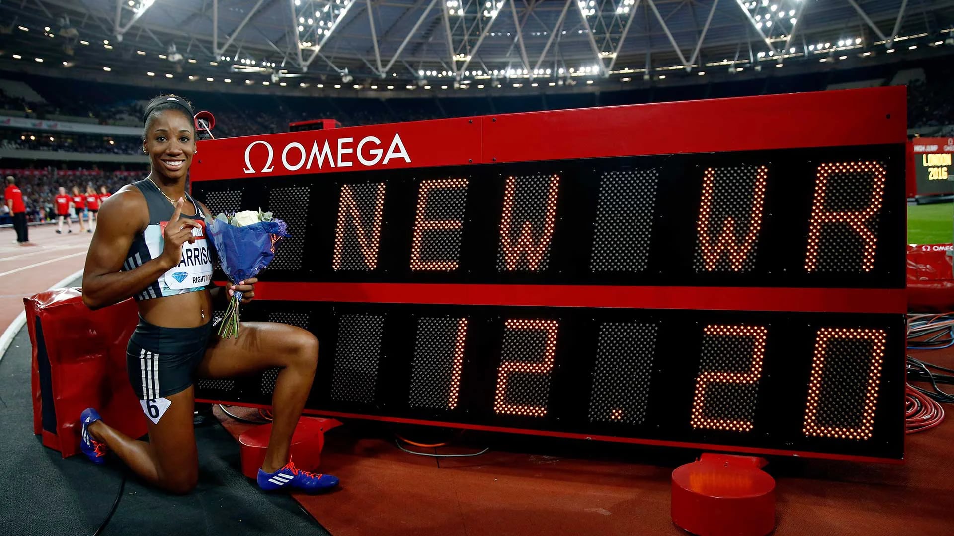 La estadounidense Kendra Harrinson, que no integra el equipo de su país para los Juegos Olímpicos, estableció un nuevo récord mundial en 100 metros con vallas al marcar un cronómetro de 12,20 segundos (Reuters)