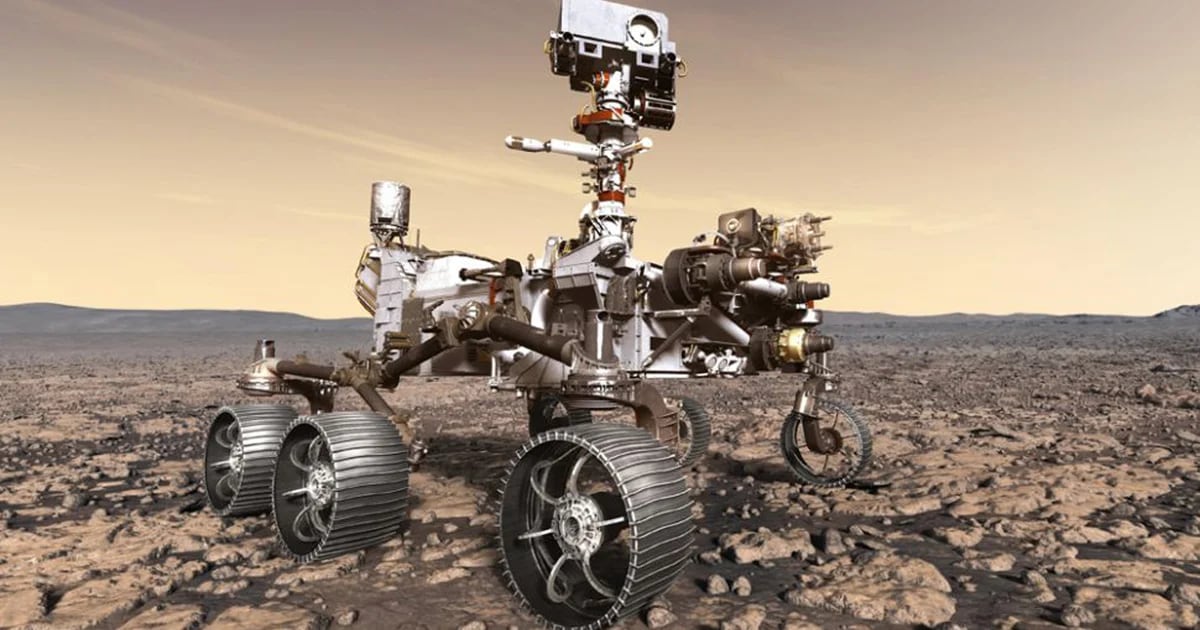El rover Curiosity de la NASA capturó un vídeo que muestra el amanecer hasta el atardecer en Marte