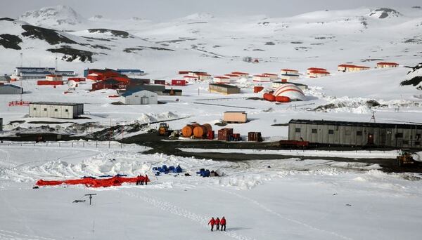 La base rusa Bellingshausen en la Isla King George, Antártida