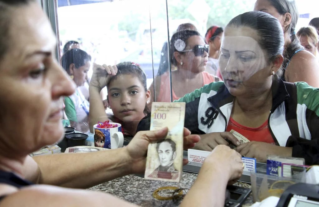 Los venezolanos viajaron a comprar comida y medicinas (Reuters)