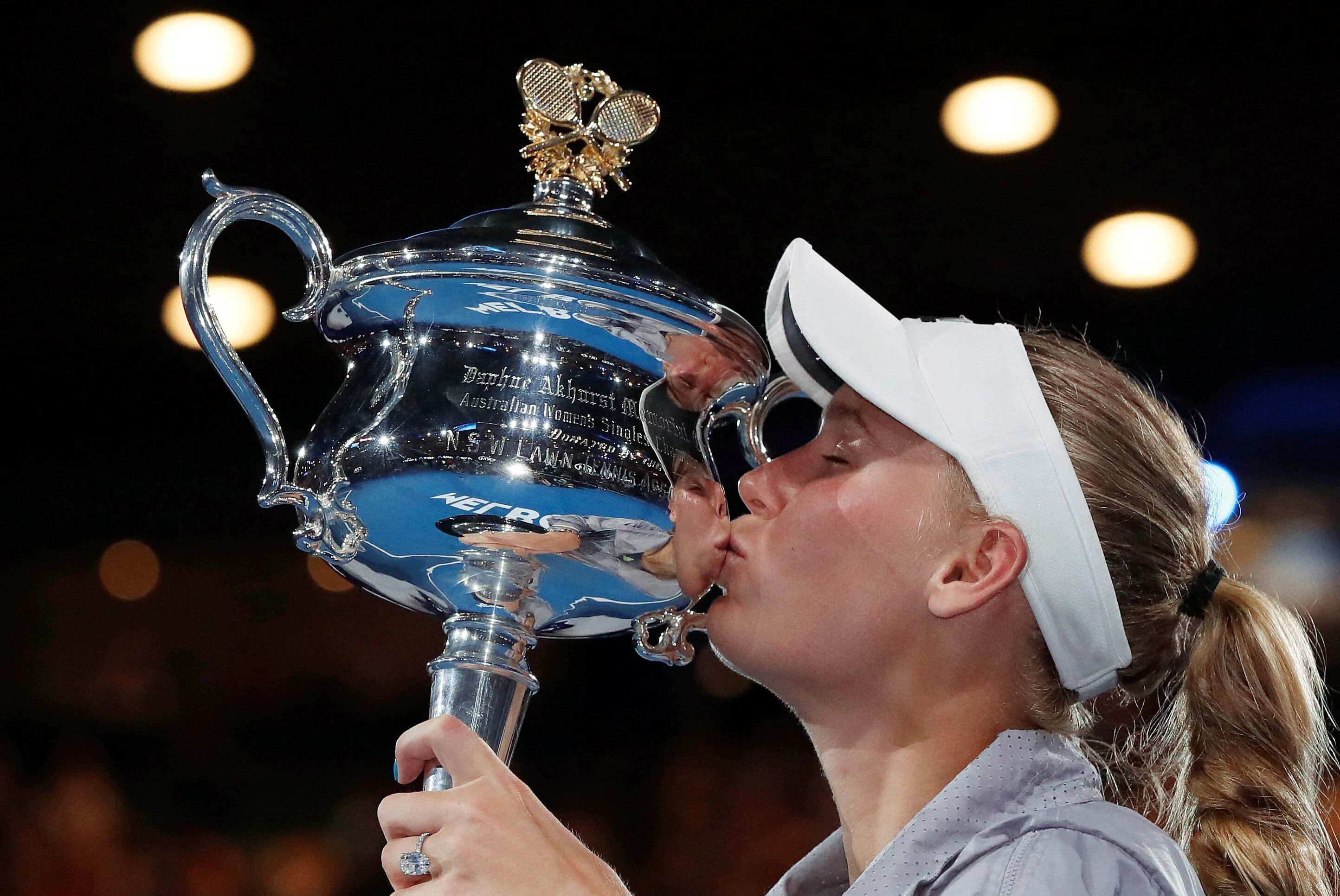 Caroline Wozniacki supo ganar el Abierto de Australia y ser número 1 del mundo (REUTERS/Issei Kato)