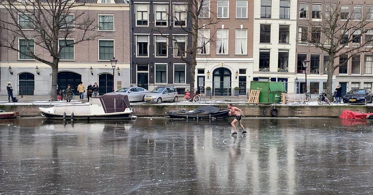 The heel in Amsterdam launches scented roads over congested canals and generates accidents and hospitalizations that alert authorities
