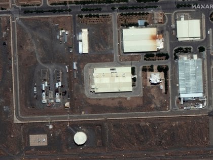 Una imagen satelital de la planta de Natanz (Maxar Technologies/via REUTERS)