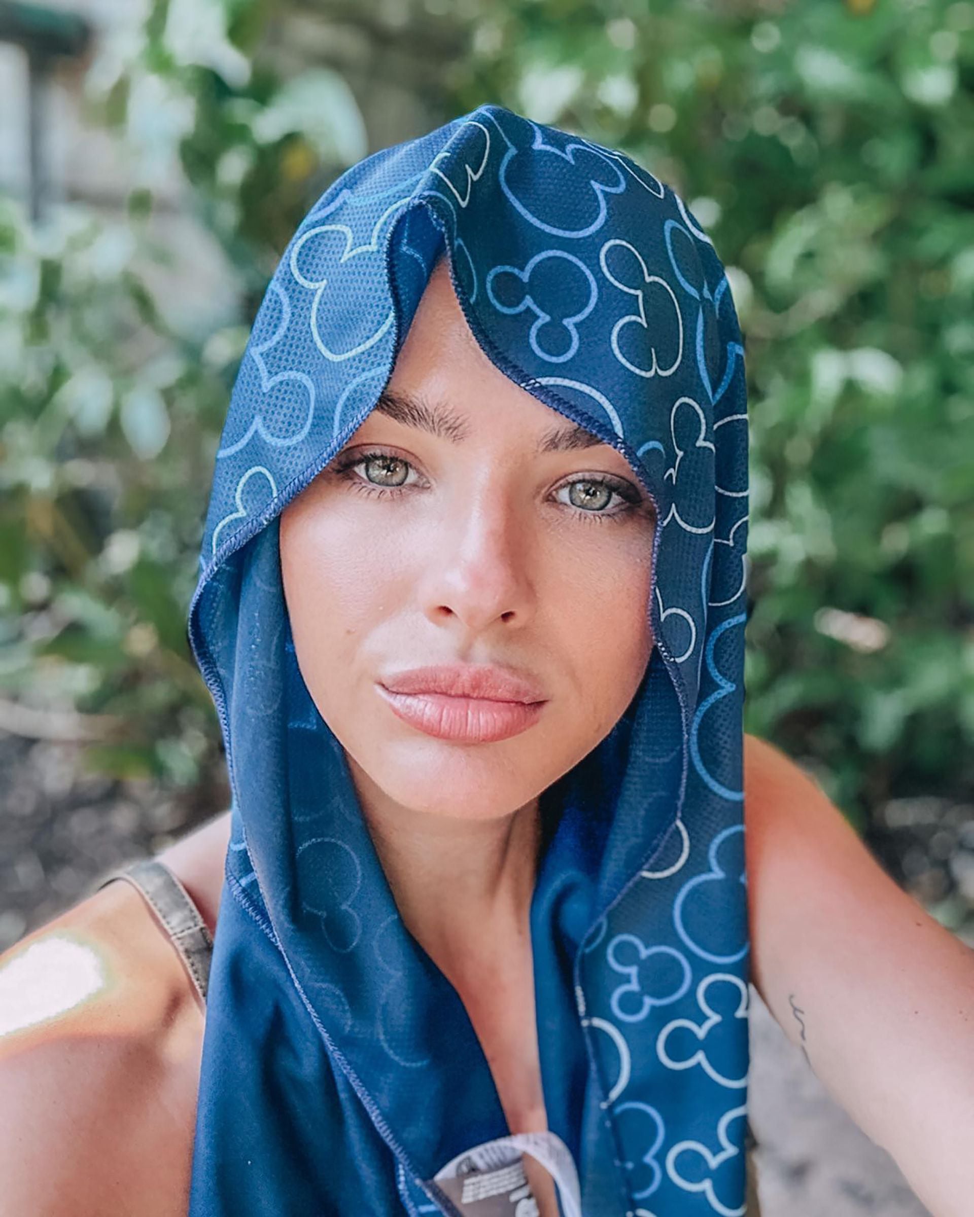 La China se tomó una selfie luciendo el pañuelo que se compró y que le eligió también a sus hijos pero de diferente color (Instagram)