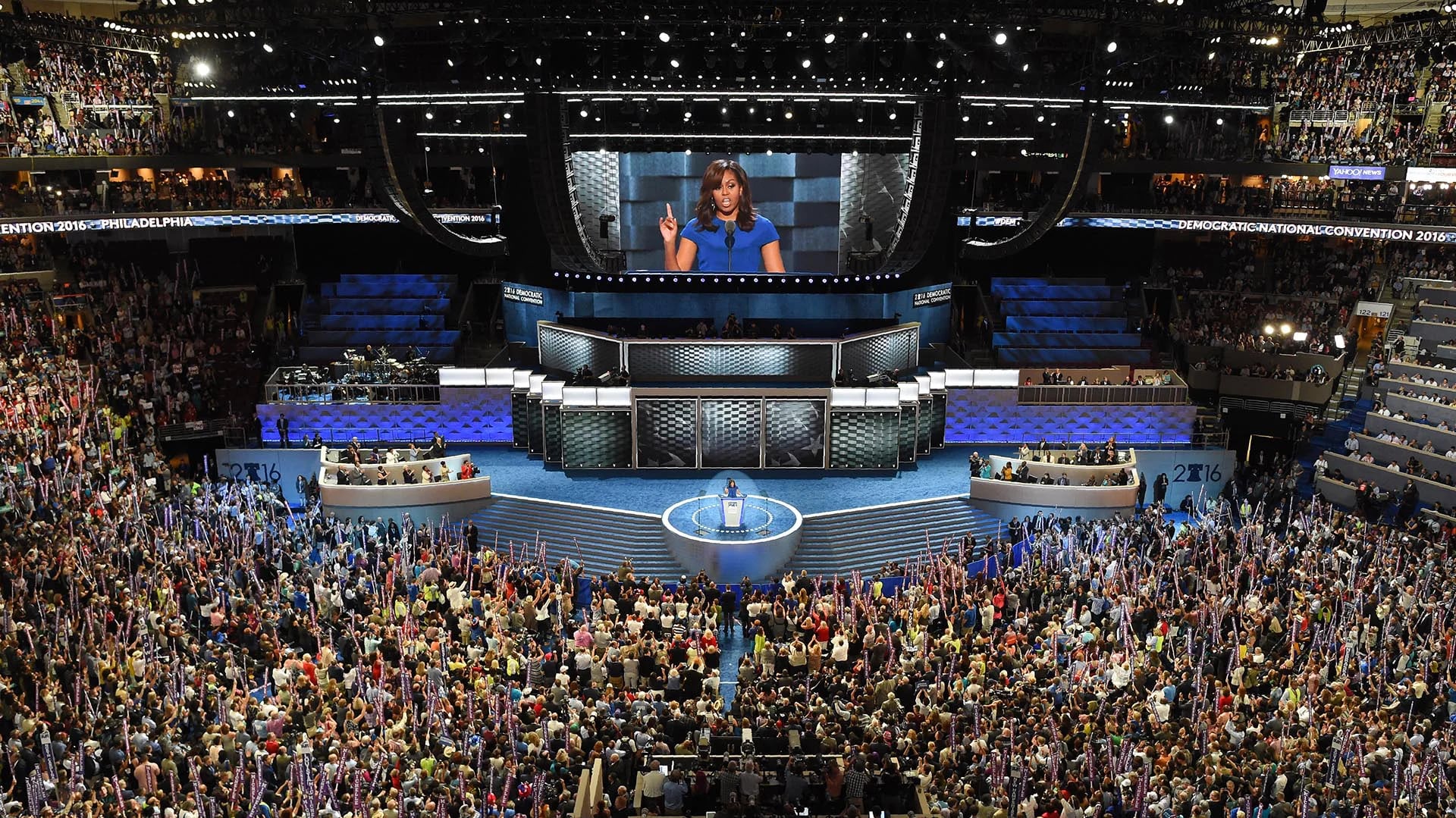 La primera dama de los Estados Unidos demostró una vez más sus dotes como oradora ante una multitud que la escuchó con atención durante todo su discurso durante la primera noche de la convención nacional demócrata (AFP)
