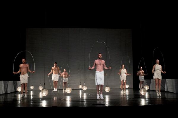 Un momento del pase gráfico de “Mount Olympus”. (EFE/Luca Piergiovanni)