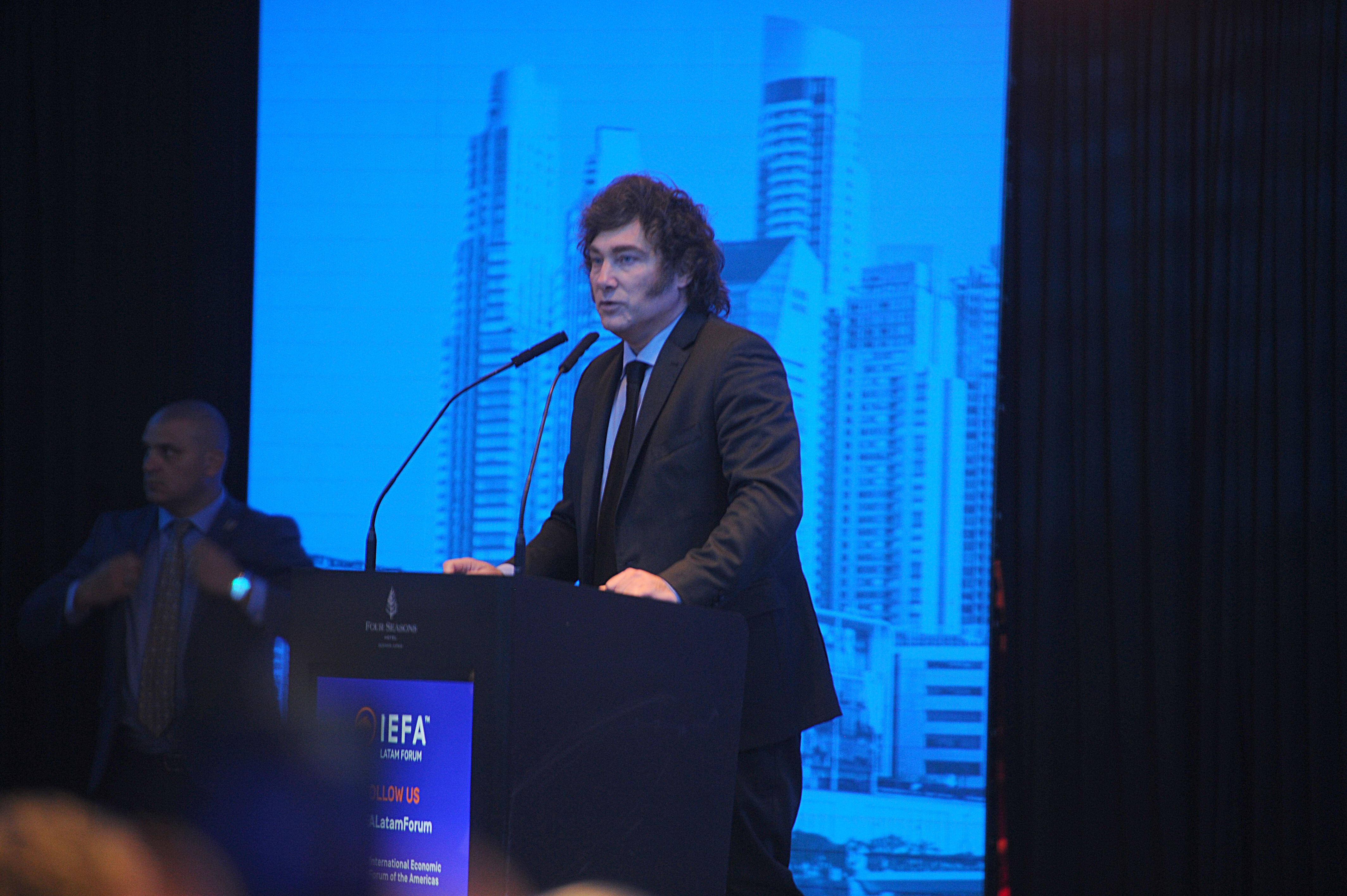 Javier Milei habla en IEFA Latam Forum