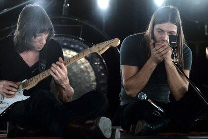 Roger Waters Y David Gilmour en 1971 (Shutterstock)