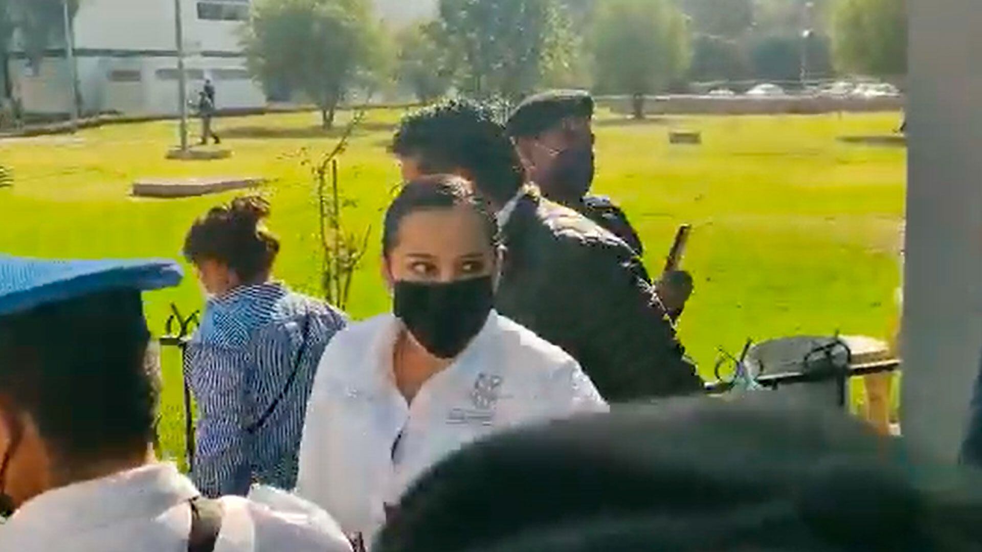 I poliziotti non hanno accettato le scuse di Sandra Cuevas, in quanto le ha date incomplete