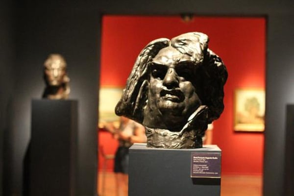 La muestra reúne 19 esculturas y tres dibujos de Auguste Rodin