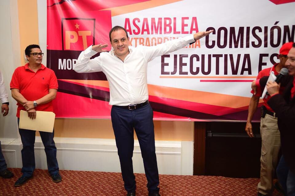 Cuauhtémoc Blanco cuando se registró en 2018 como candidato al Gobierno de Morelos por PES, Morena y PT