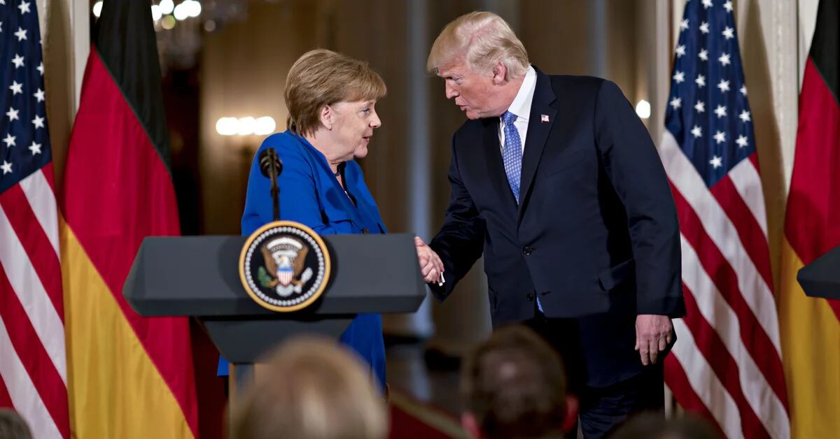 Eine journalistische Recherche ergab den abfälligen Spitznamen, den Donald Trump der ehemaligen deutschen Bundeskanzlerin Angela Merkel gab