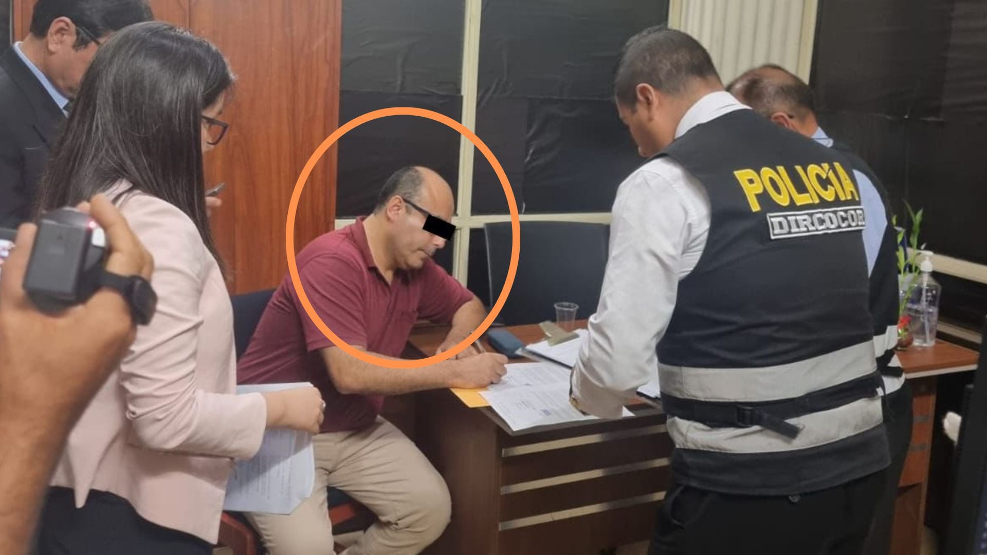Detienen al jefe de la Depincri del Cercado de Lima y otros tres policías acusados por cobrar coima de S/2.500