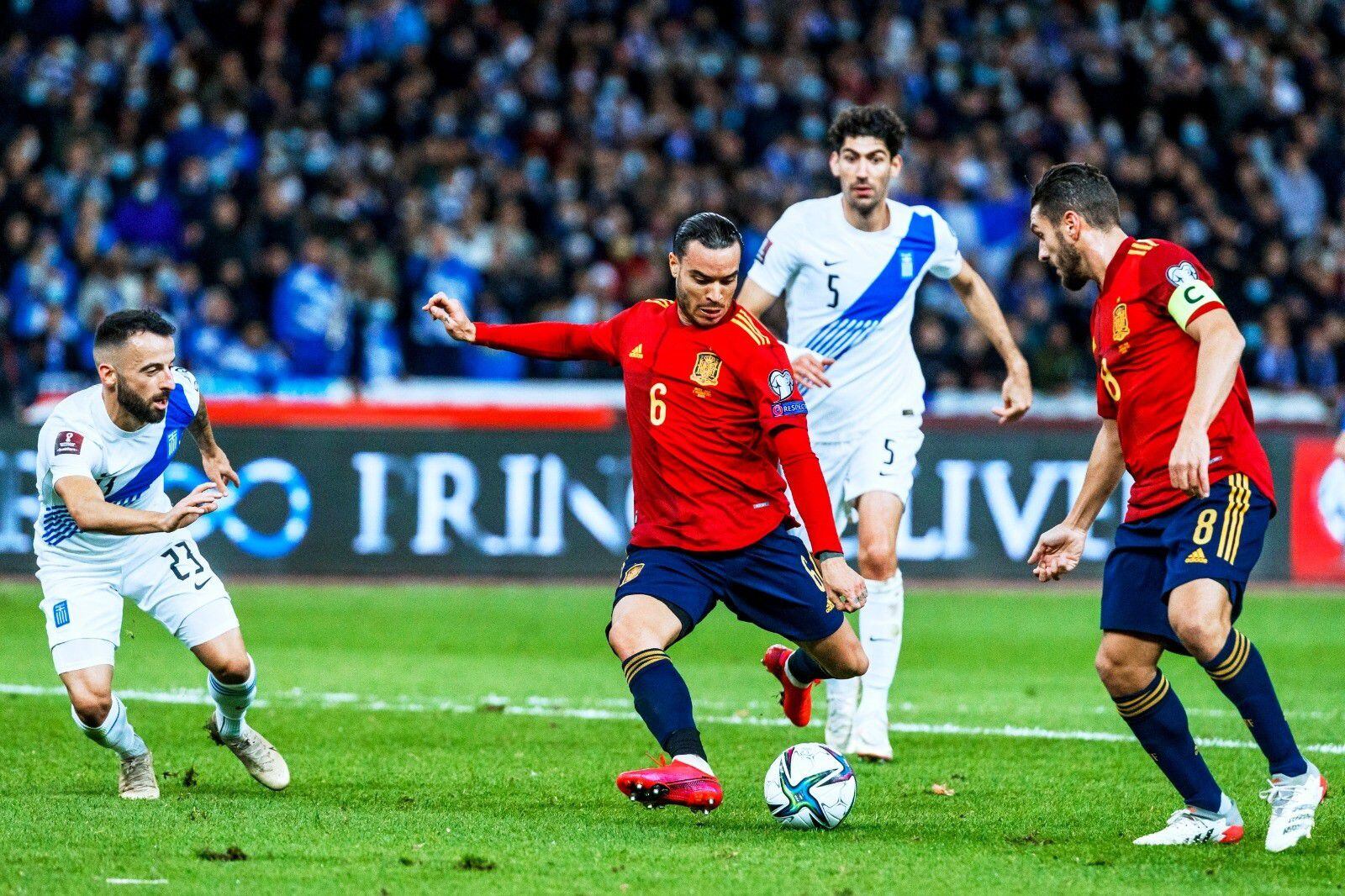 11-11-2021 El delantero de la selección española Raúl de Tomás.El delantero de la selección española Raúl de Tomás se mostró agradecido a Luis Enrique por su debut con España este jueves en la victoria (0-1) ante Grecia, donde además fue titular y pudo cumplir un sueño por el que seguirá peleando.DEPORTESRFEF