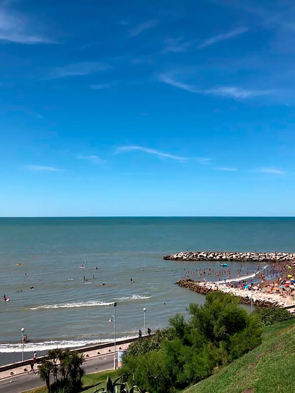 Playa Cabo Corrientes, el rincón de Mar del Plata que combina la calma con  los deportes acuáticos - Infobae