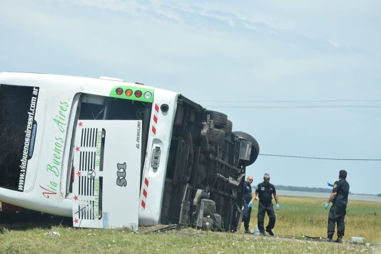 El conductor del micro aseguró que no venía usando el teléfono ni se había dormido