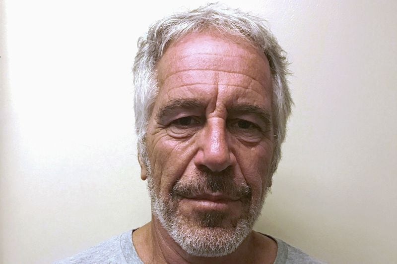 El financiero estadounidense Jeffrey Epstein en una fotografía tomada para el registro de delincuentes sexuales de la División de Servicios de Justicia Penal del Estado de Nueva York el 28 de marzo de 2017 (REUTERS)