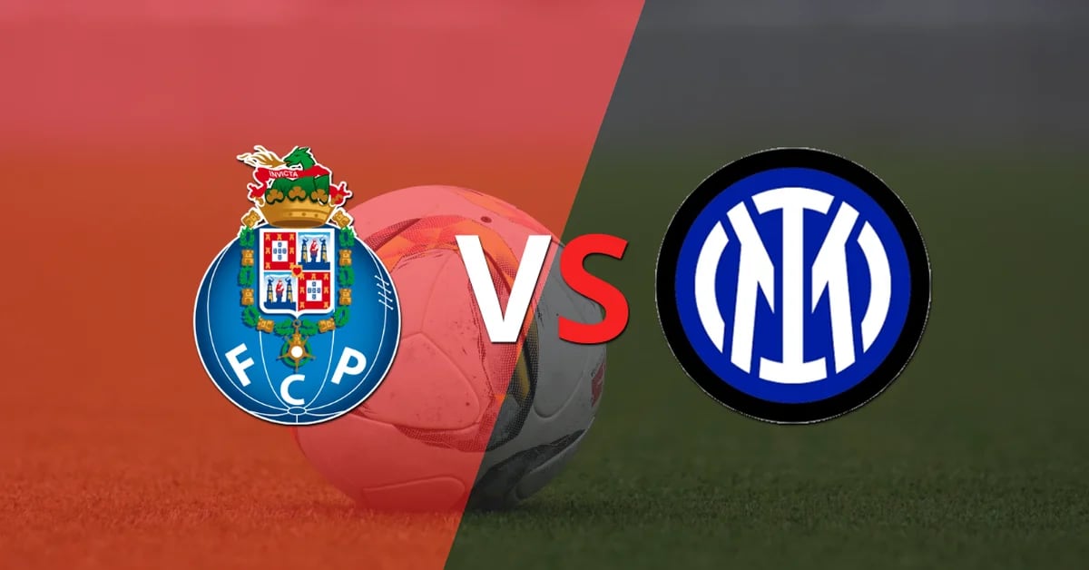The match begins between Porto vs Inter