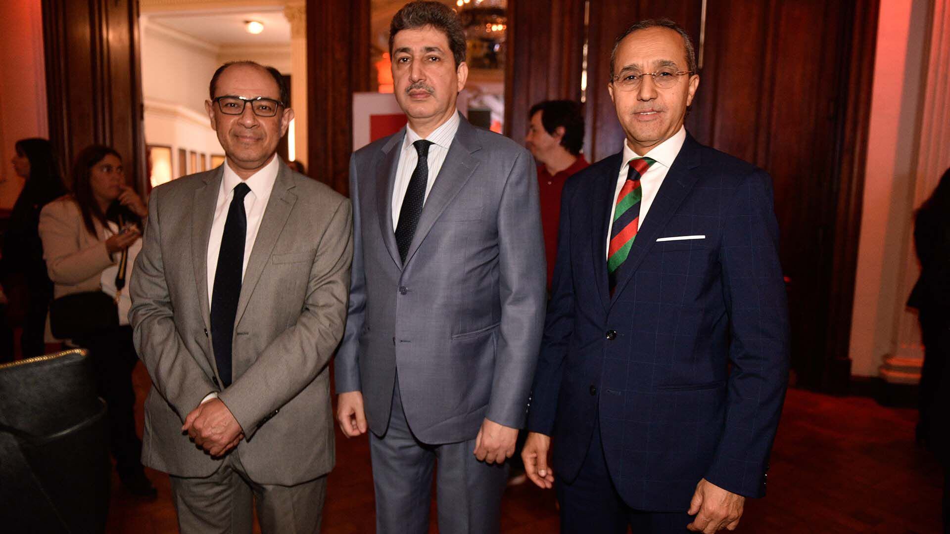 Los embajadores de Egipto, Mohamed Kazem; Arabia Saudita, Hussein Alassiri; y Marruecos, Fares Yassir 