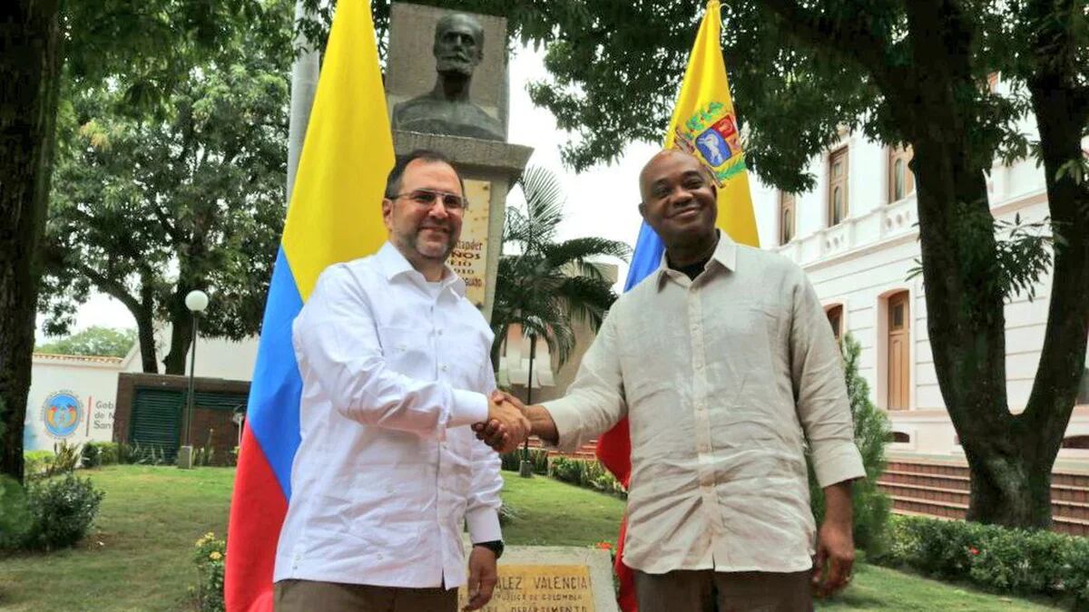 Colombia será observador de las elecciones en Venezuela, confirmó el canciller Murillo, tras reunirse con su colega en la frontera
